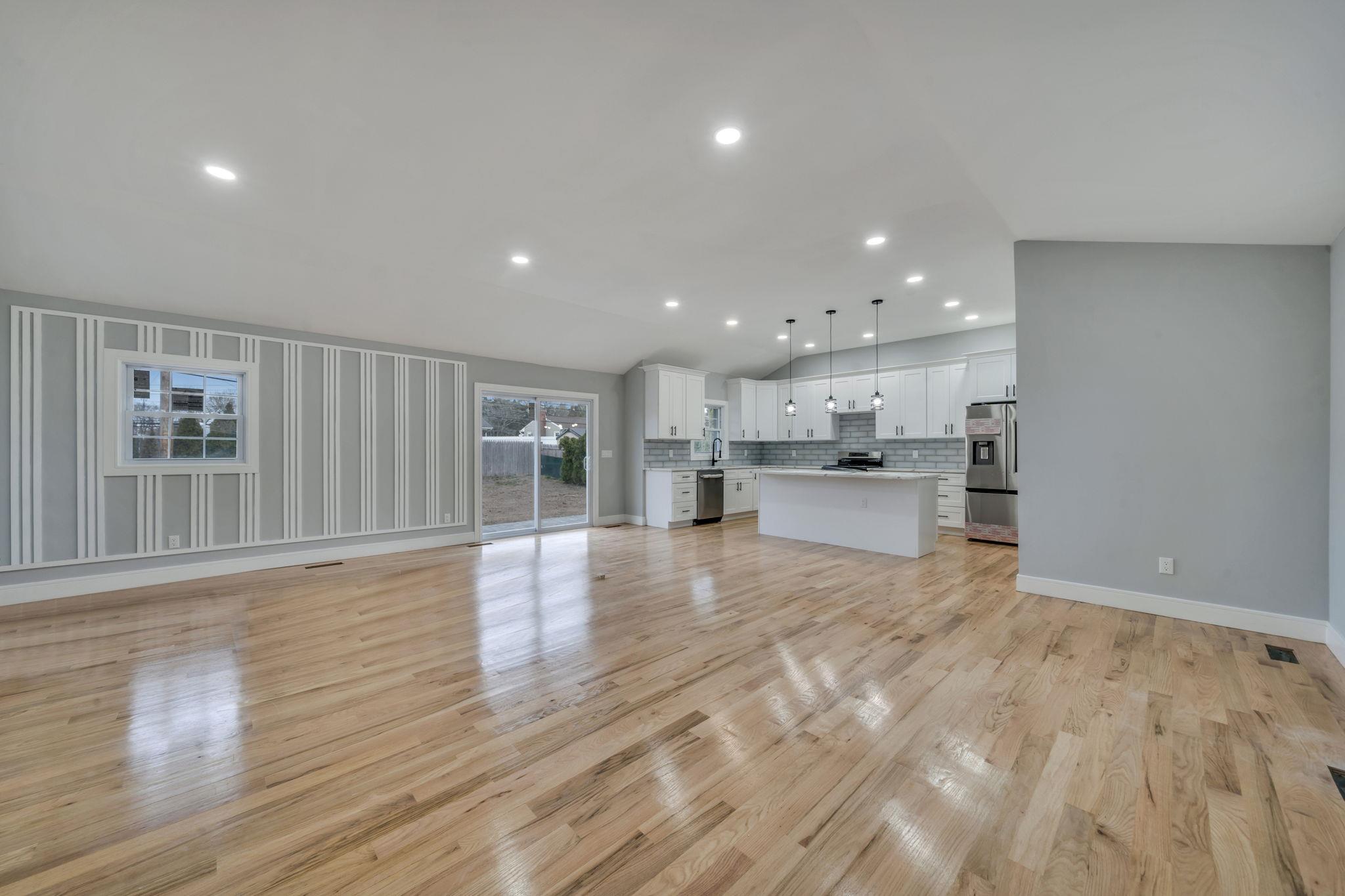 9 Delaware Avenue, Commack, New York image 9