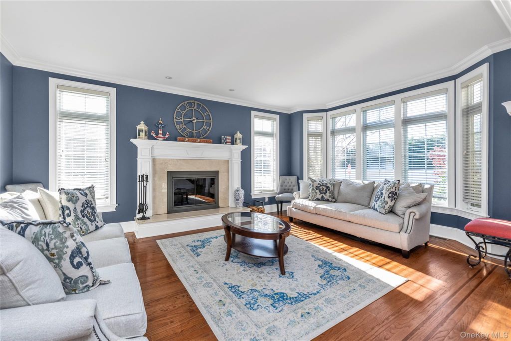 Photo of 115 Lincoln Avenue, Rockville Centre, NY 11570 (MLS # 954681)