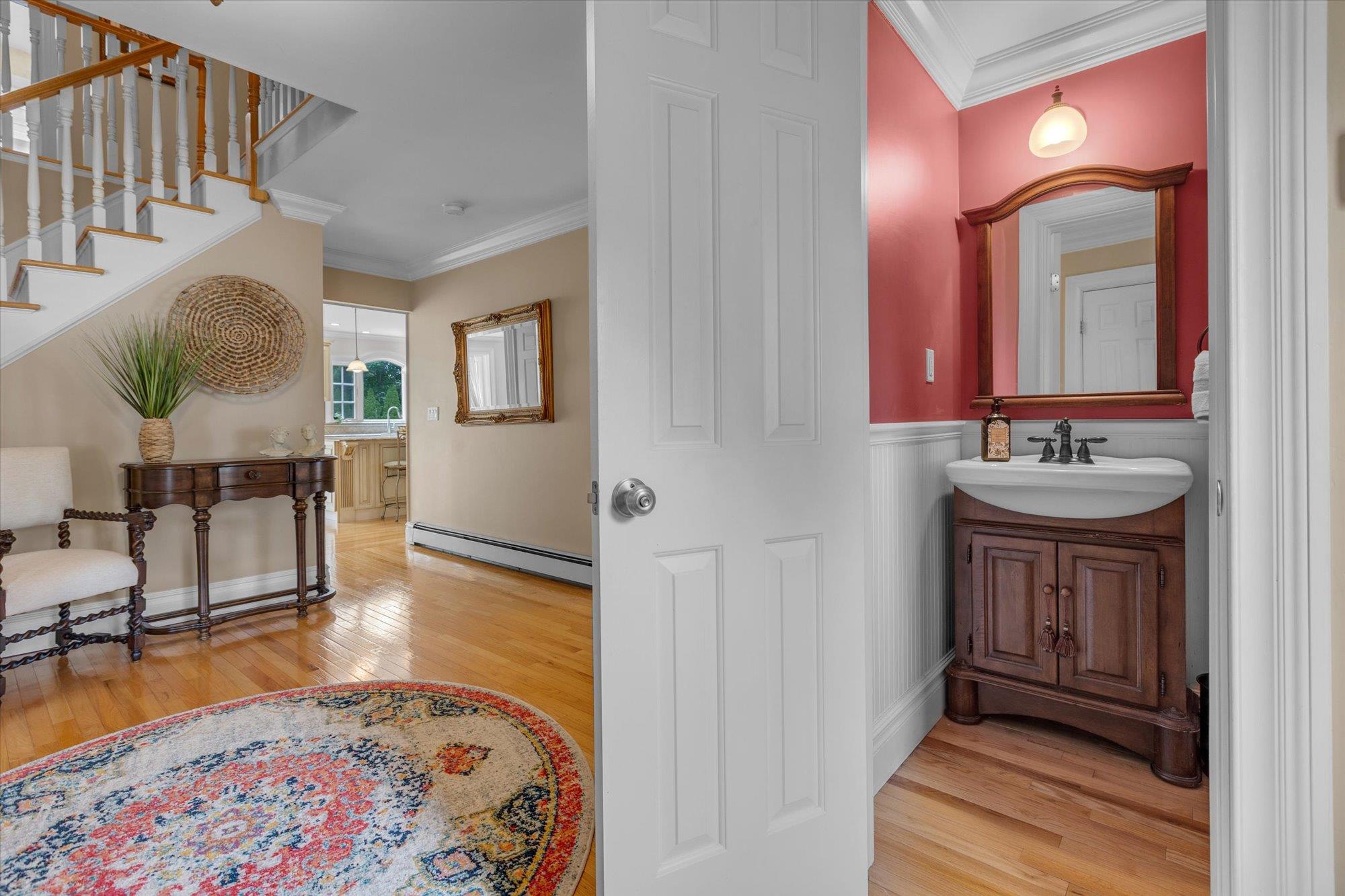 8 Bank Court, Greenlawn, New York image 4
