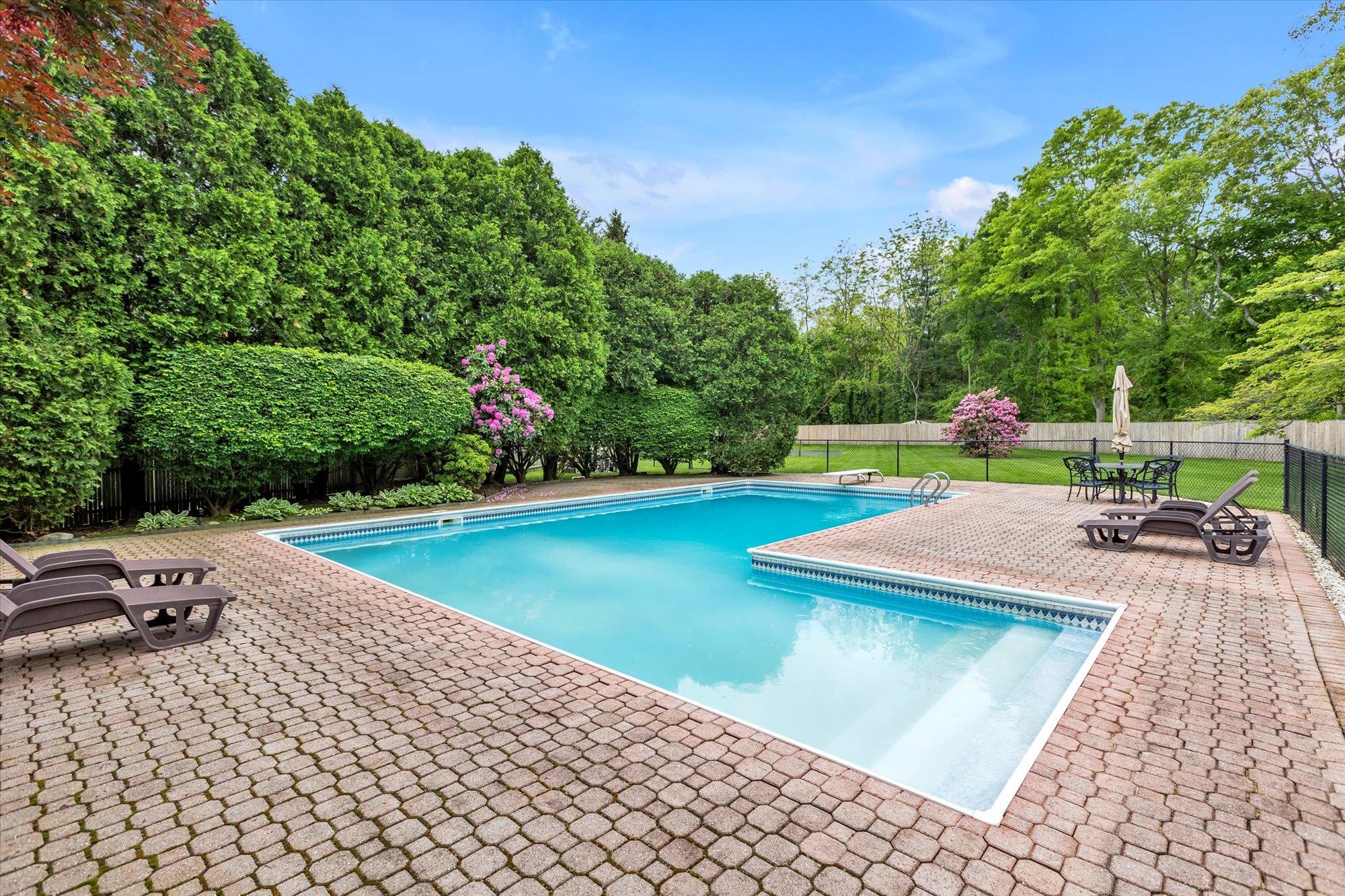 8 Bank Court, Greenlawn, New York image 29