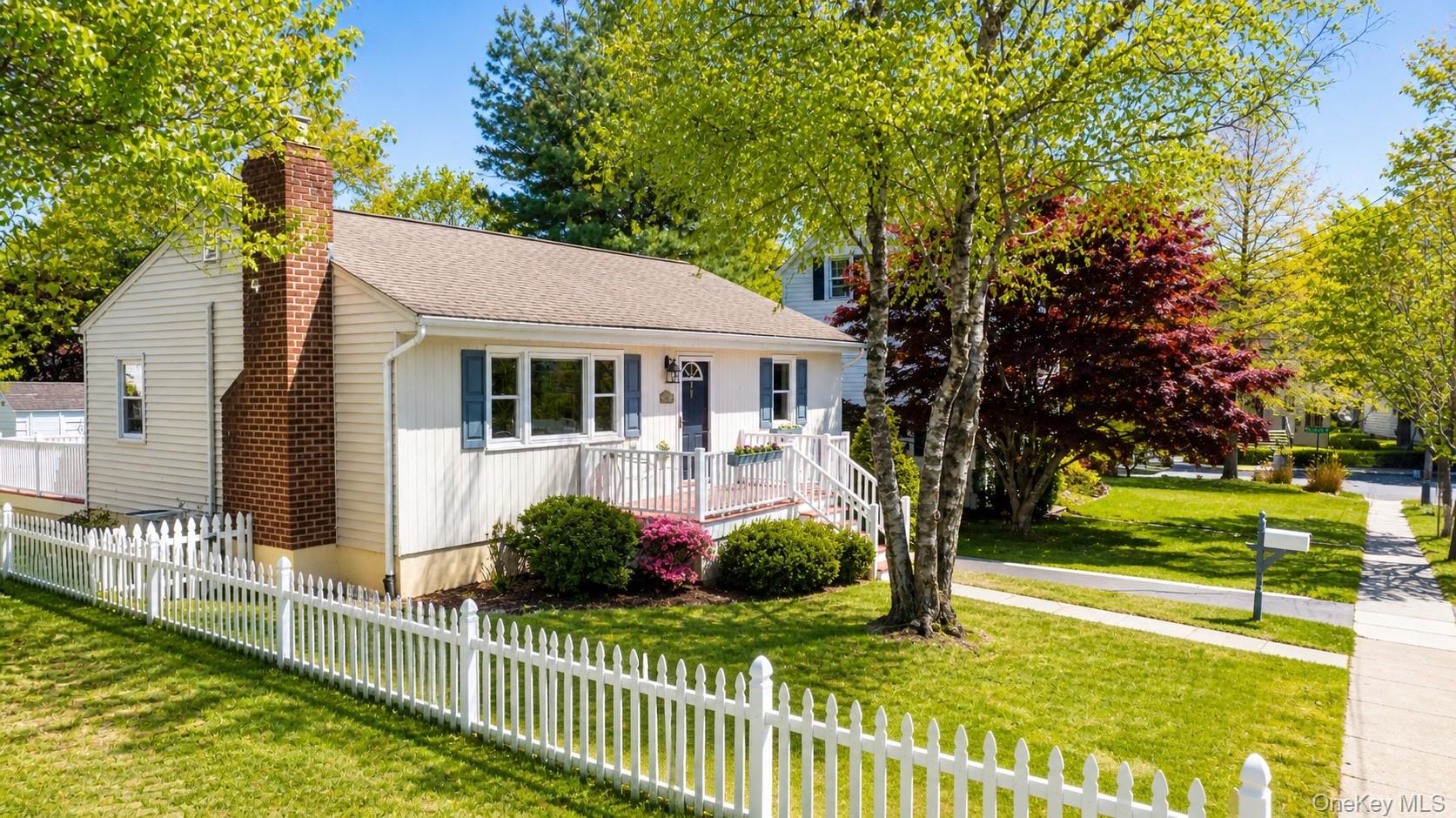 8 Seneca Avenue
