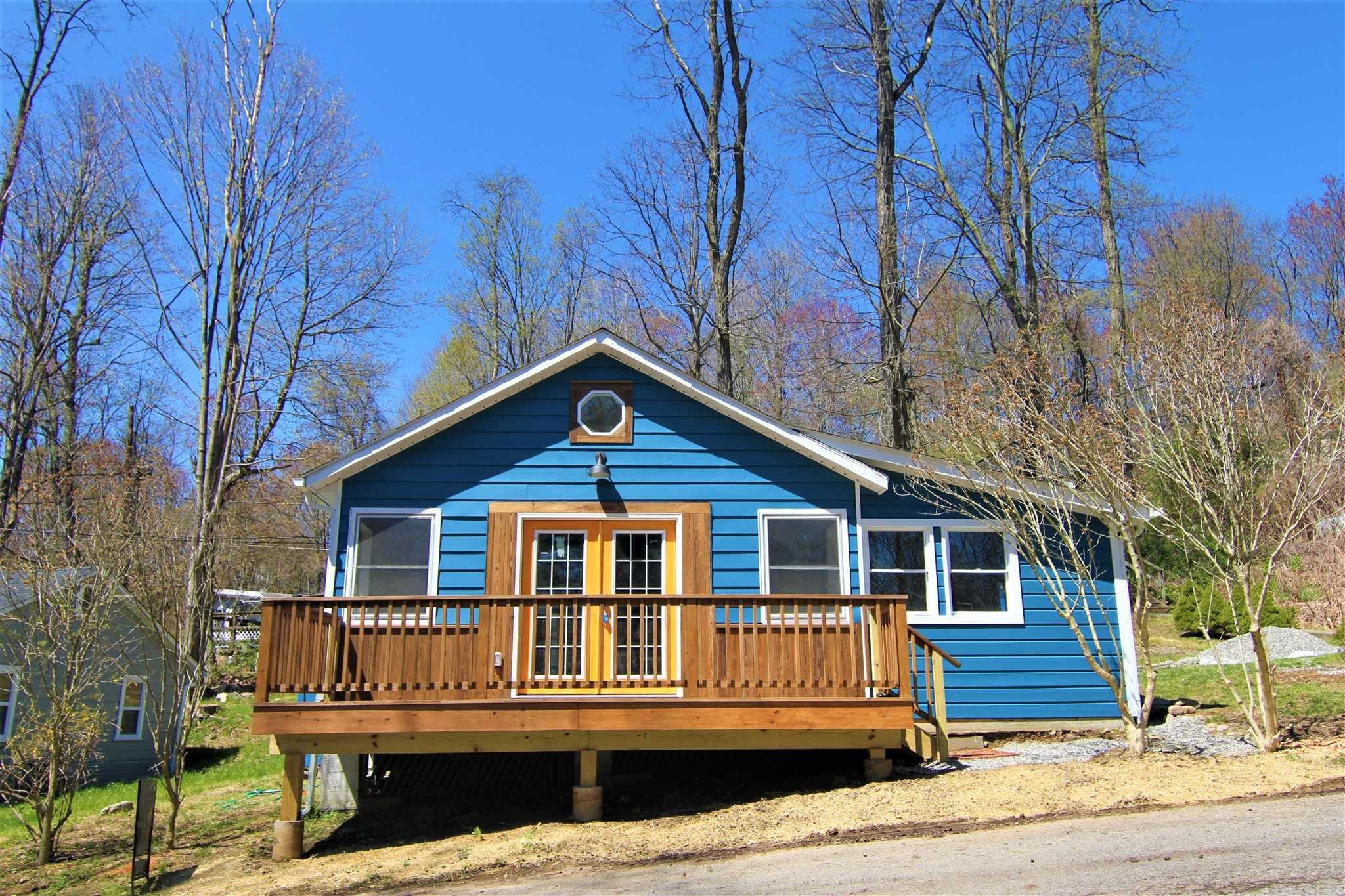 Miller Road 12, Beekman, New York - 3 Bedrooms  
1 Bathrooms  
6 Rooms - 