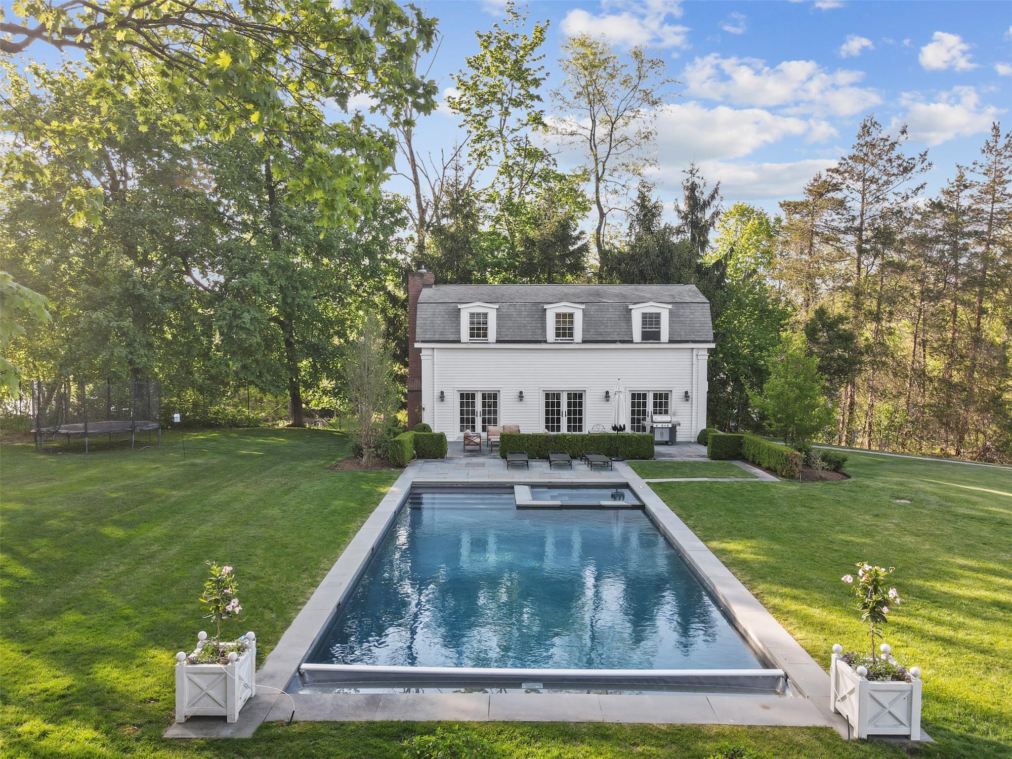 662 Old Post Road, Bedford, New York image 34