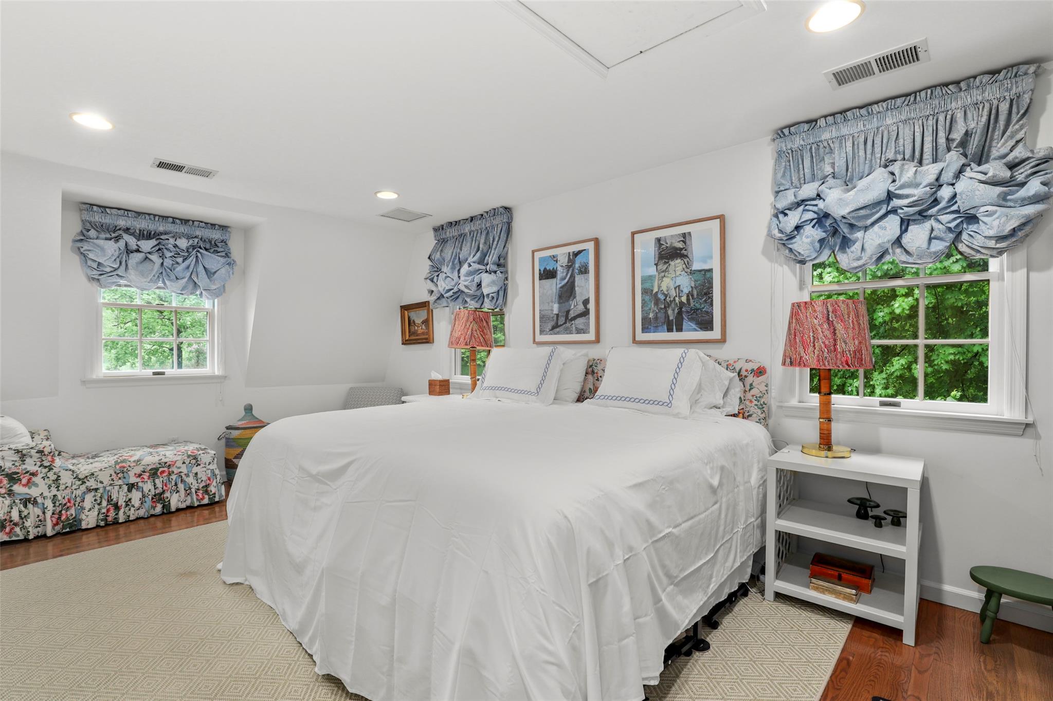 662 Old Post Road, Bedford, New York image 36