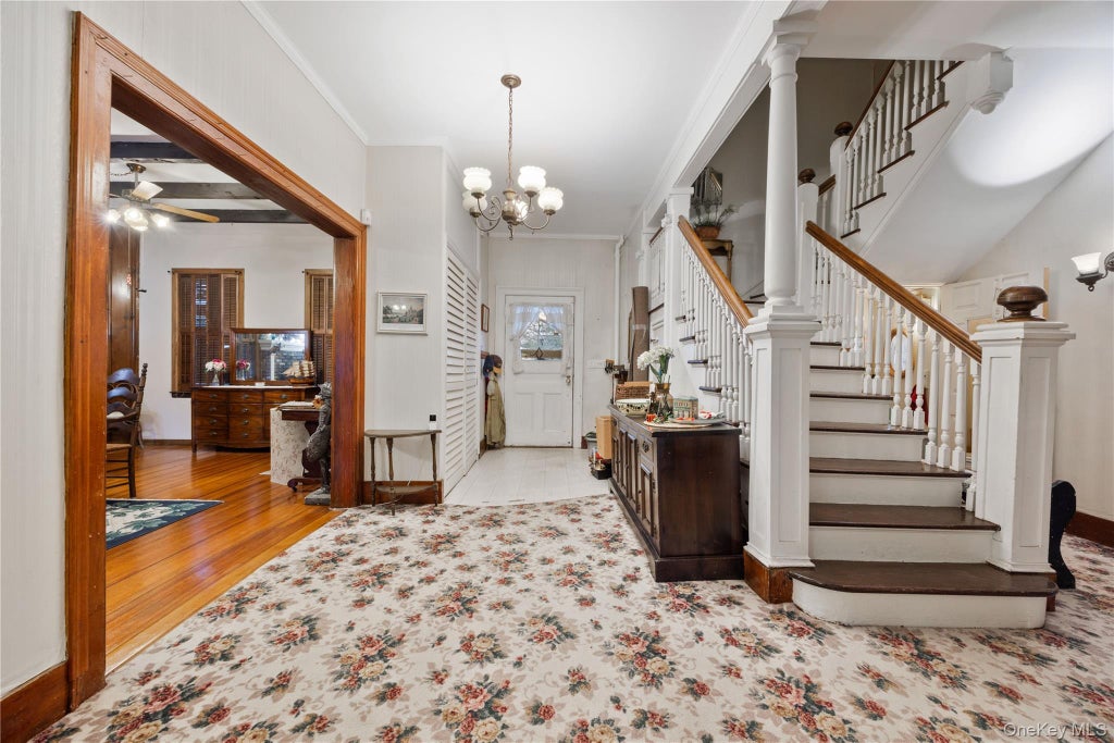Photo of 5 Forkland Lane, Dobbs Ferry, NY 10522 (MLS # 1068433)