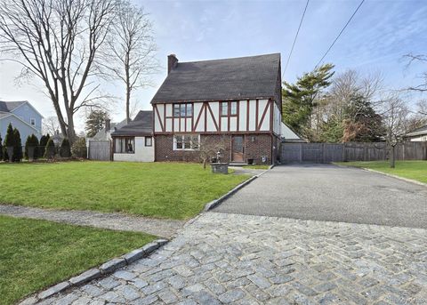 410 Greene Avenue Sayville NY 11782