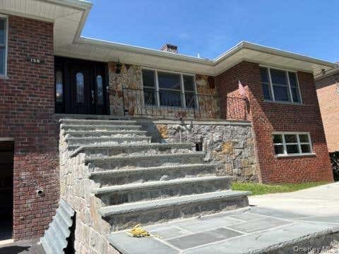 Photo of 156 Valentine Street, Yonkers, NY 10704 (MLS # 1028675)
