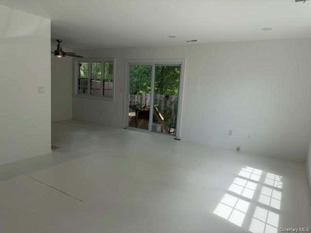 Photo of 76 Sunny Brook Circle, Highland, NY 12528 (MLS # 1039936)