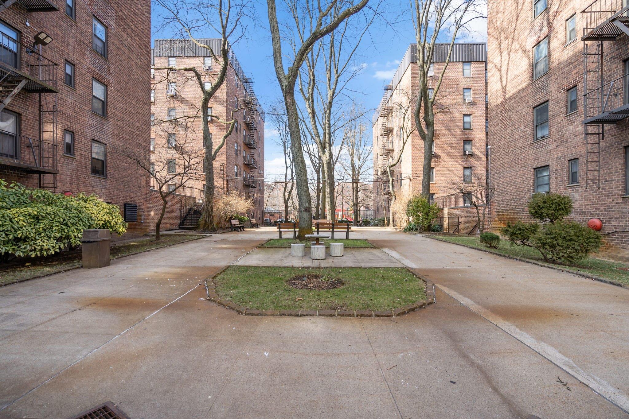 32-20 E 91st Street #611, Elmhurst, New York image 2