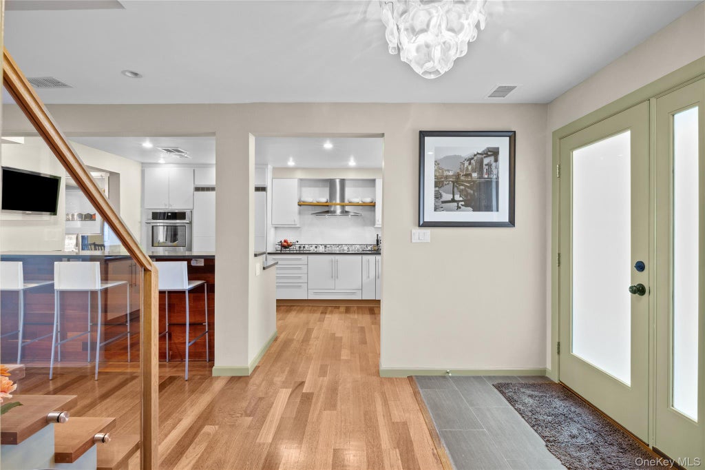 Photo of 55 Rockledge Path, Port Jefferson, NY 11777 (MLS # 1058341)