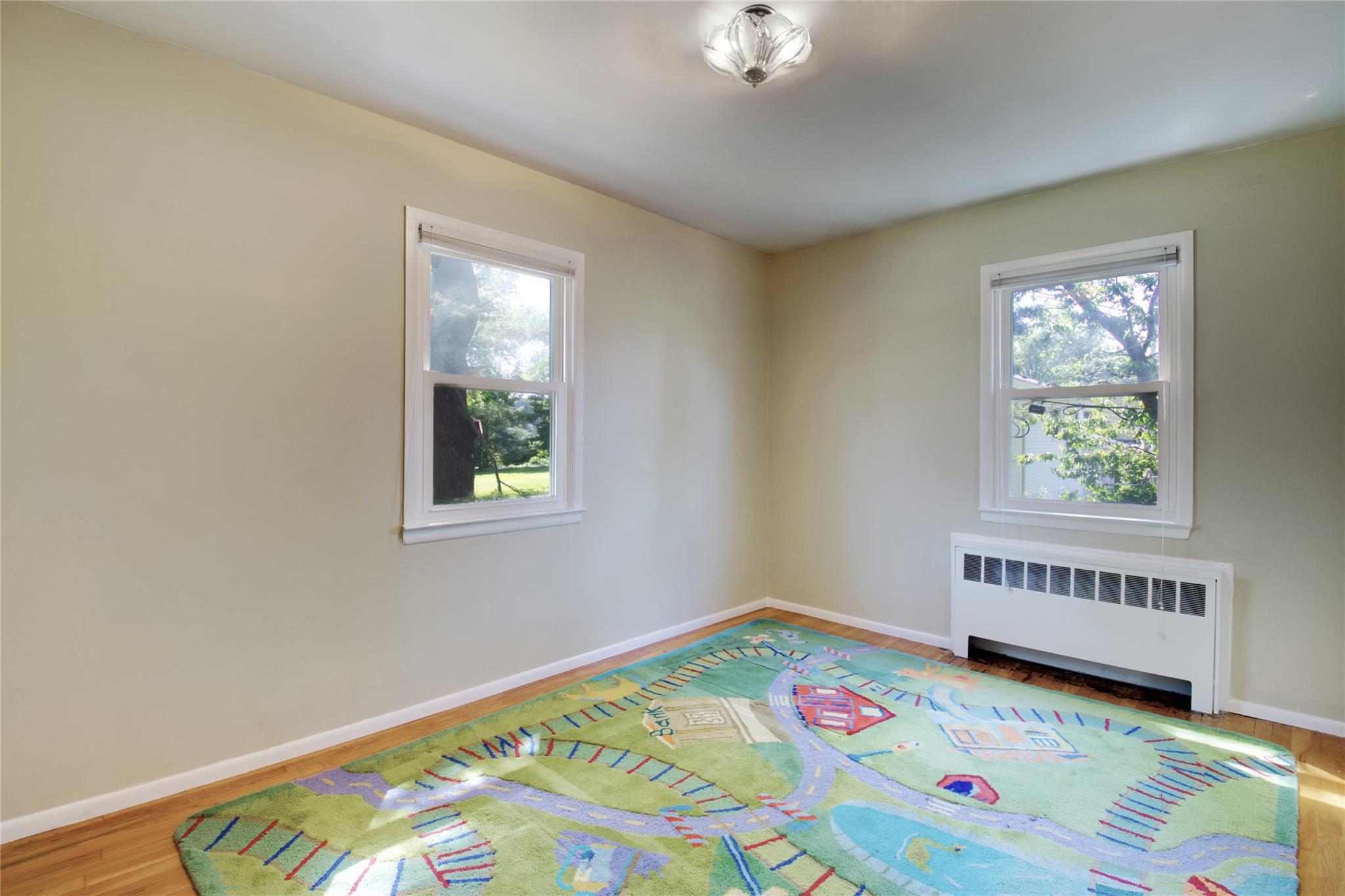 172 Brook Street, Garden City, New York image 11