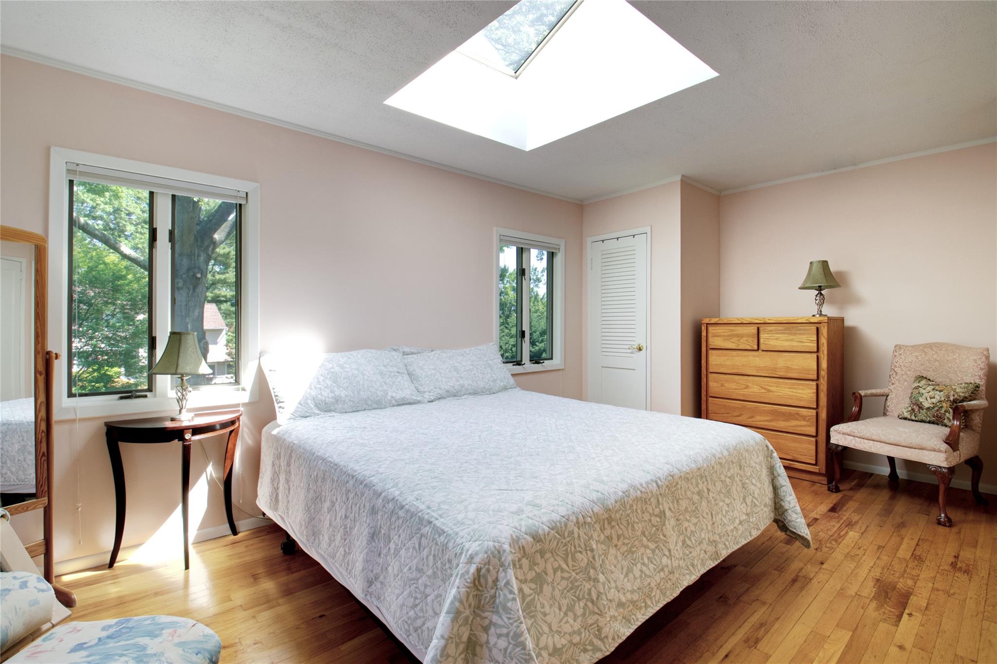 172 Brook Street, Garden City, New York image 16