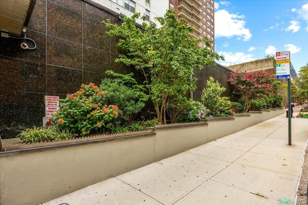 Photo of 125-10 Queens Boulevard #716, Kew Gardens, NY 11415 (MLS # 1036694)