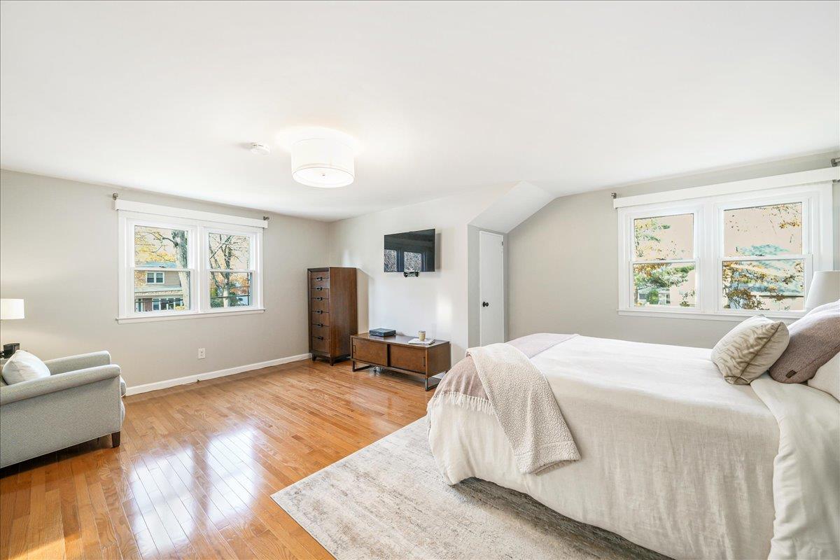 53 Seton Drive, New Rochelle, New York image 14
