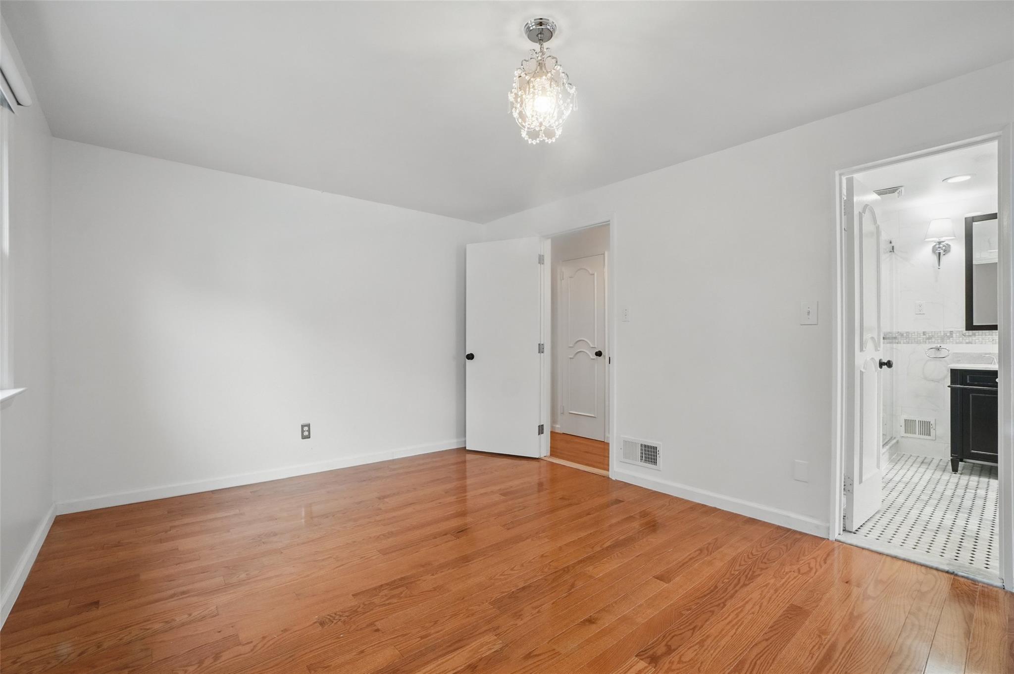 53 Seton Drive, New Rochelle, New York image 23