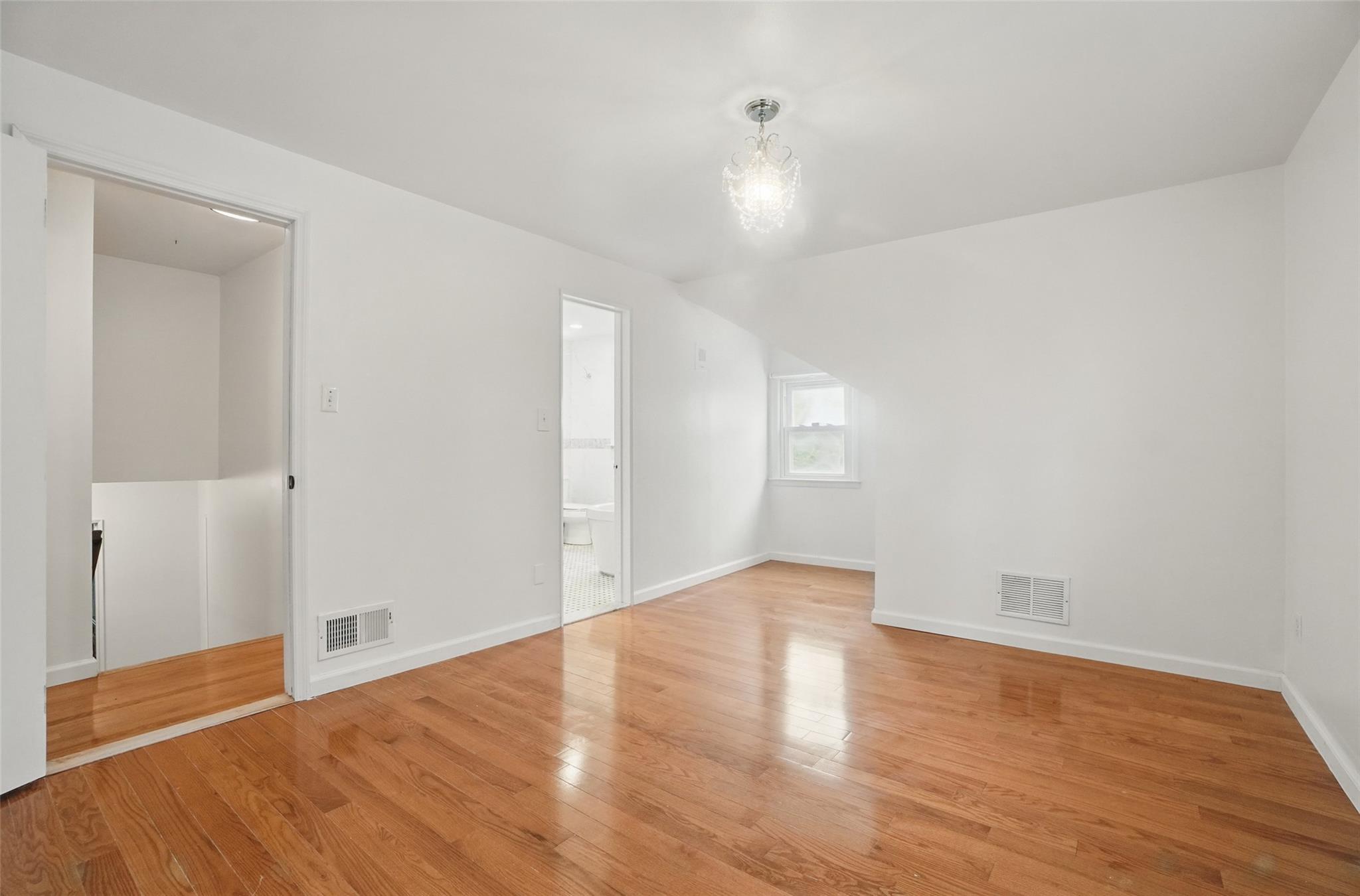 53 Seton Drive, New Rochelle, New York image 26