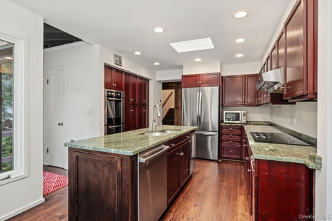 Tiny photo for 4 Leatherstocking Lane, Mamaroneck, NY 10543 (MLS # 1029901)