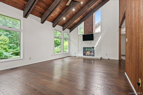 Tiny photo for 4 Leatherstocking Lane, Mamaroneck, NY 10543 (MLS # 1029901)