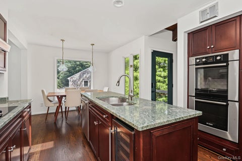 Tiny photo for 4 Leatherstocking Lane, Mamaroneck, NY 10543 (MLS # 1029901)