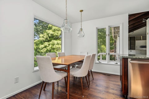Tiny photo for 4 Leatherstocking Lane, Mamaroneck, NY 10543 (MLS # 1029901)