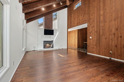 Tiny photo for 4 Leatherstocking Lane, Mamaroneck, NY 10543 (MLS # 1029901)