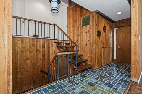 Tiny photo for 4 Leatherstocking Lane, Mamaroneck, NY 10543 (MLS # 1029901)