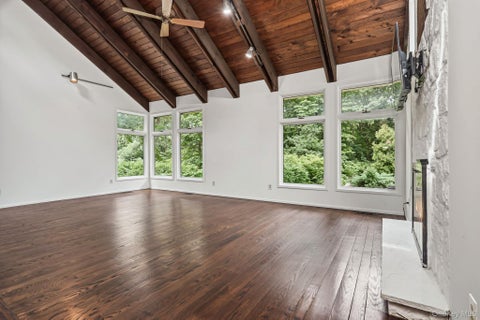 Tiny photo for 4 Leatherstocking Lane, Mamaroneck, NY 10543 (MLS # 1029901)