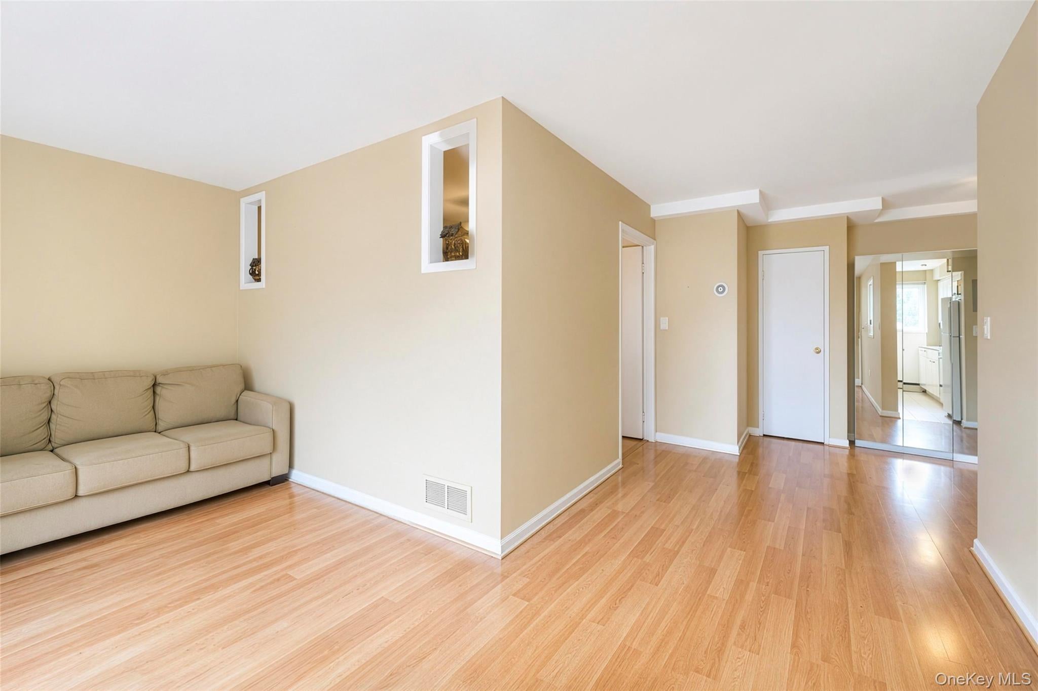 263 N Newbridge Road