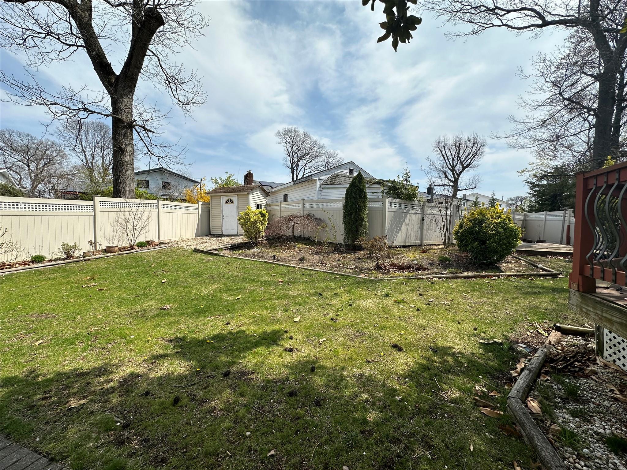 919 Pinelake Drive, West Hempstead, New York image 27
