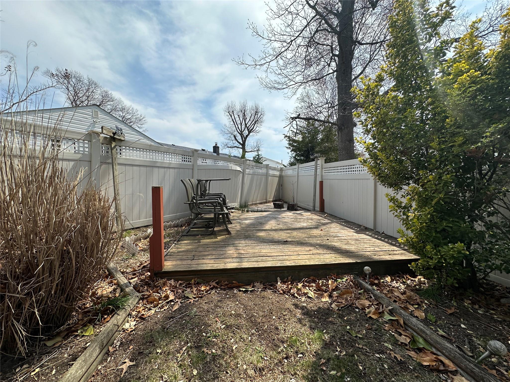 919 Pinelake Drive, West Hempstead, New York image 28