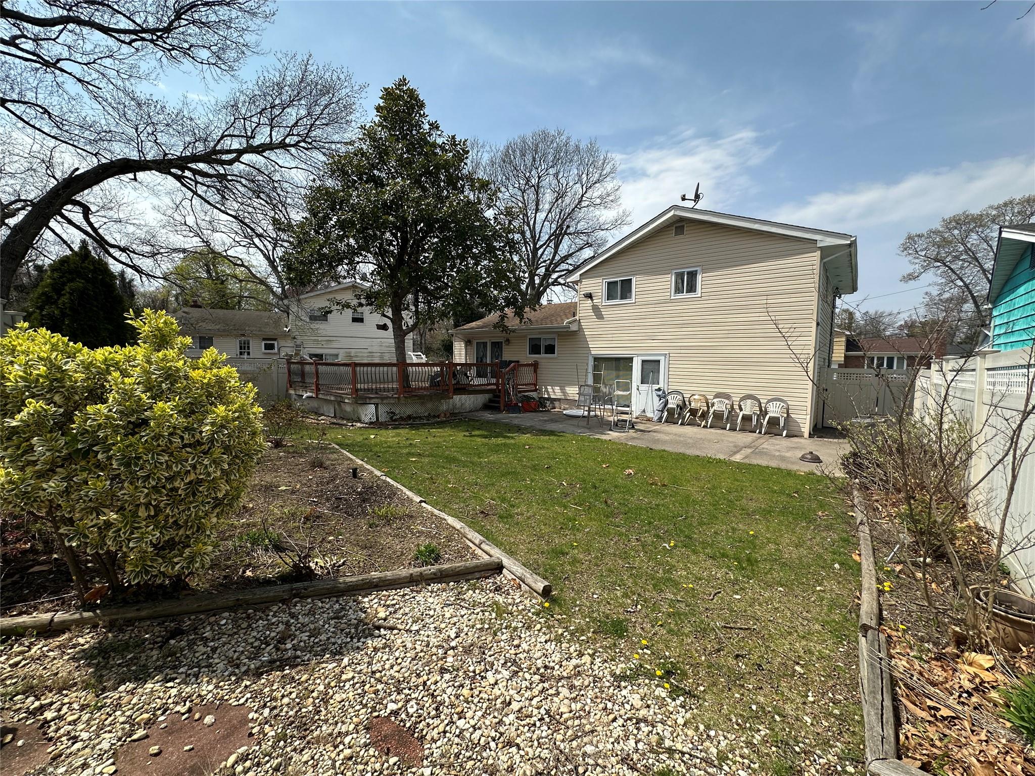 919 Pinelake Drive, West Hempstead, New York image 32
