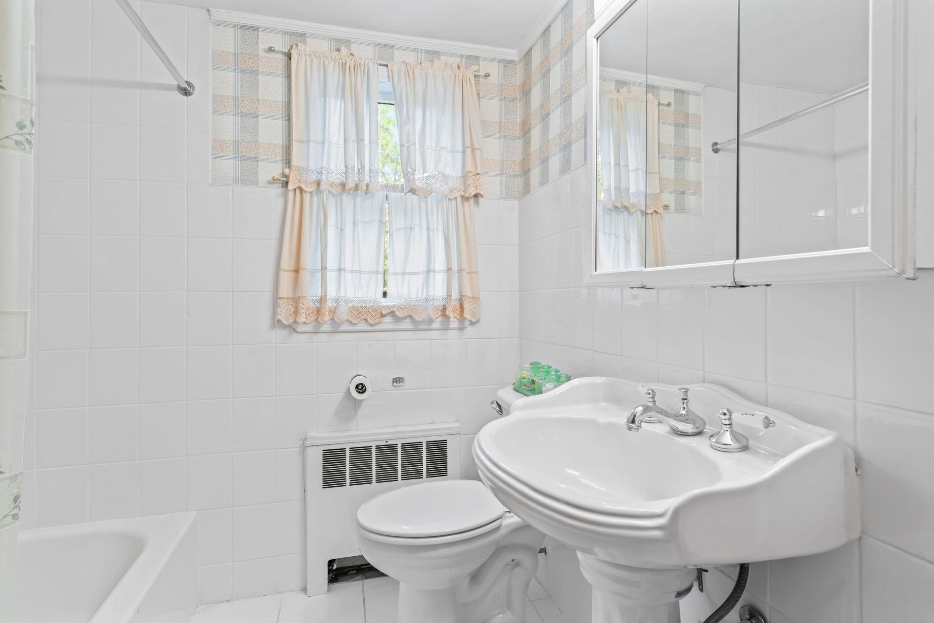 24 Cider Mill Lane, Huntington, New York image 16