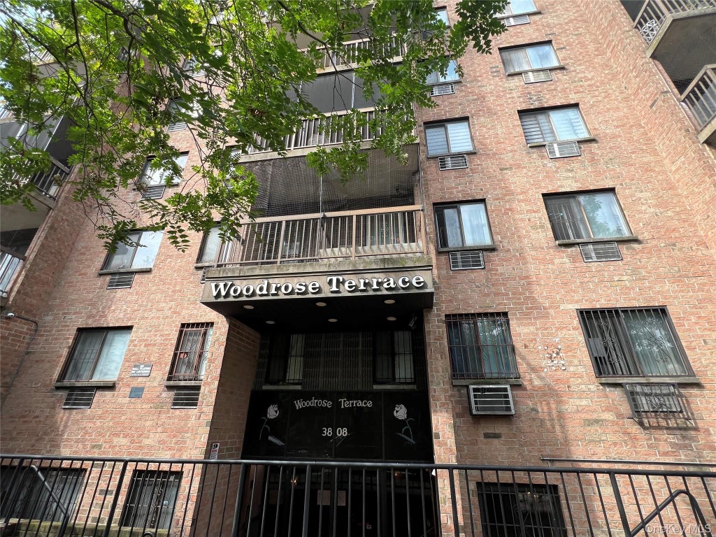 Photo of 3808 147th Street #6E, Flushing, NY 11354 (MLS # 1041349)