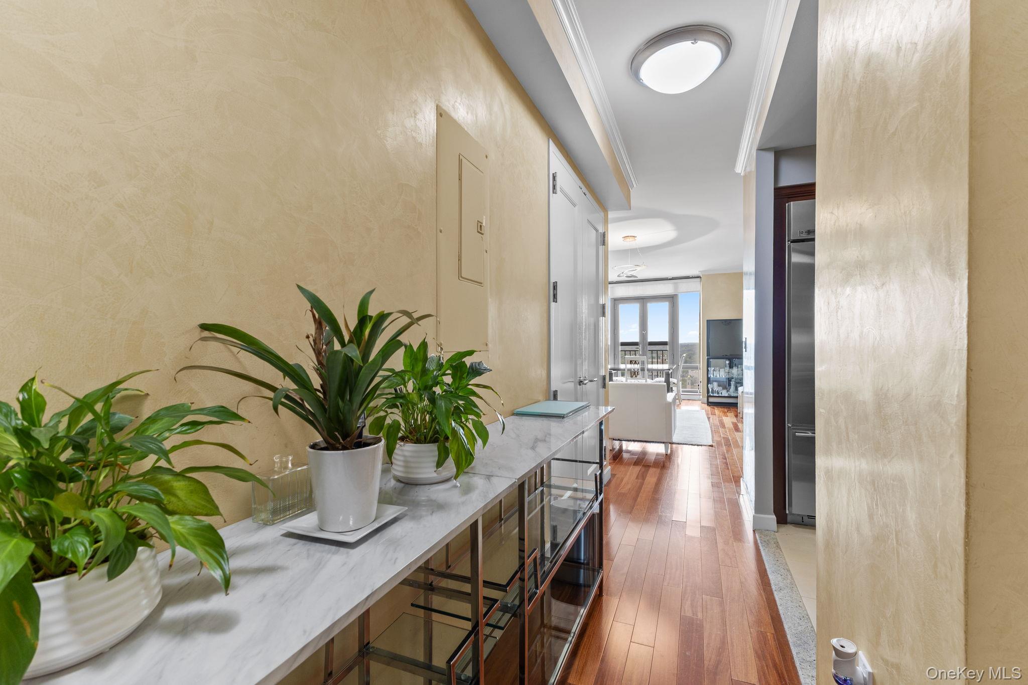 10 City Place PH2C