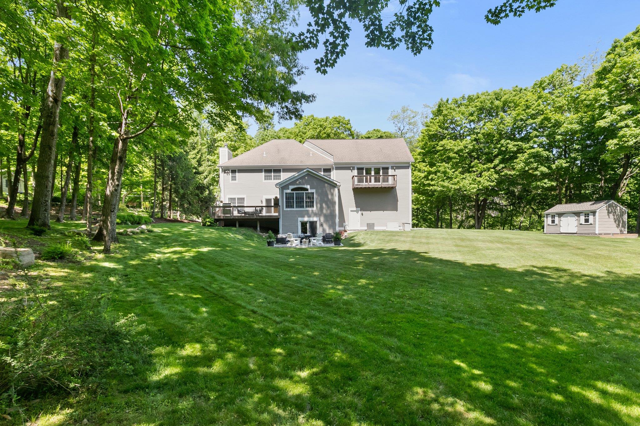 198 Barnegat Road, Pound Ridge, New York image 4