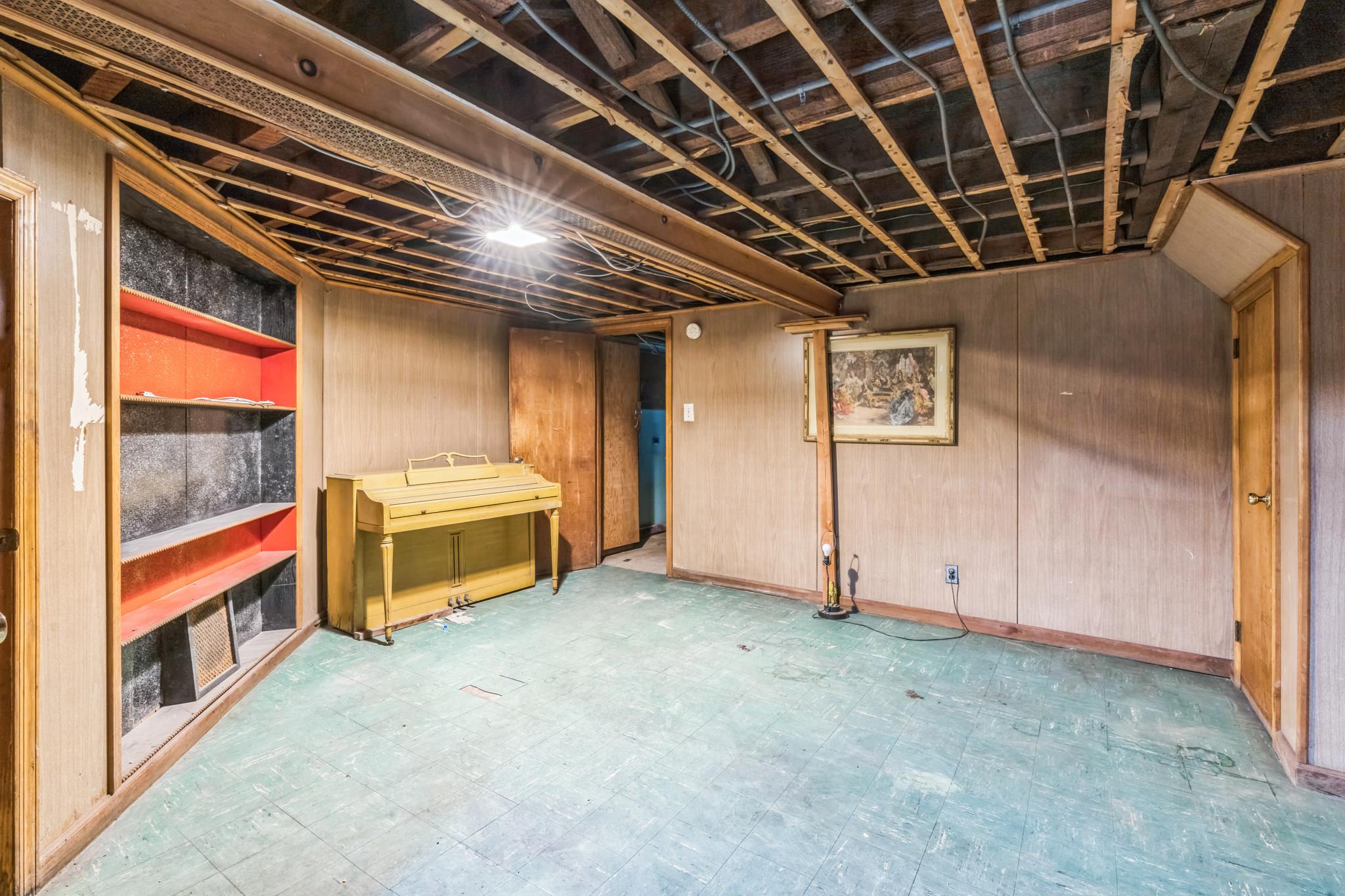 179-03 Selover Road, Jamaica, New York image 27