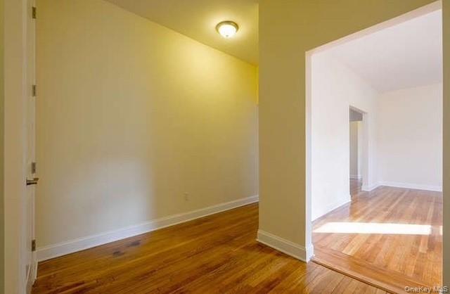 115-25 Metropolitan Avenue 161