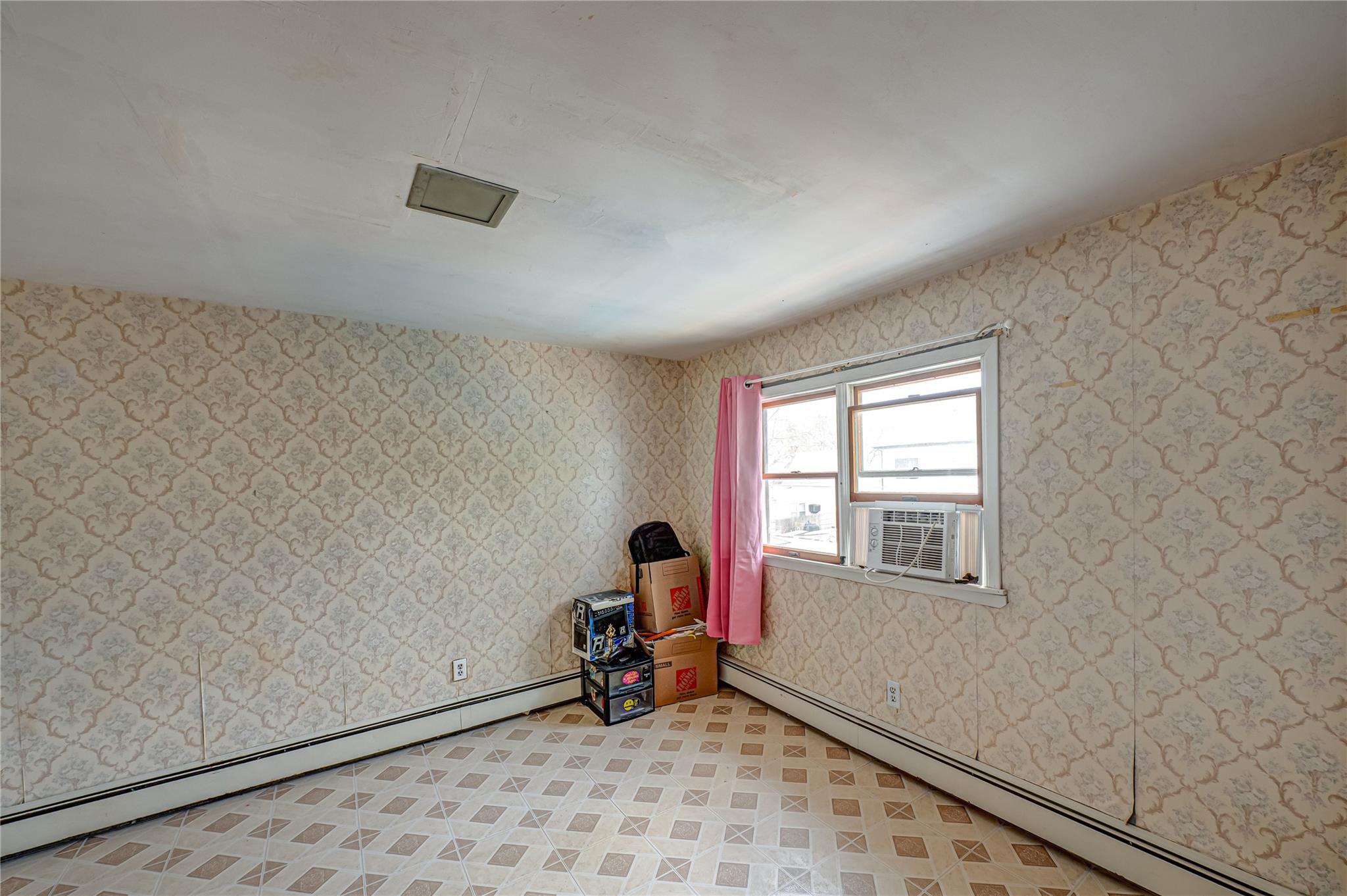 46 Stone Lane, Levittown, New York image 14