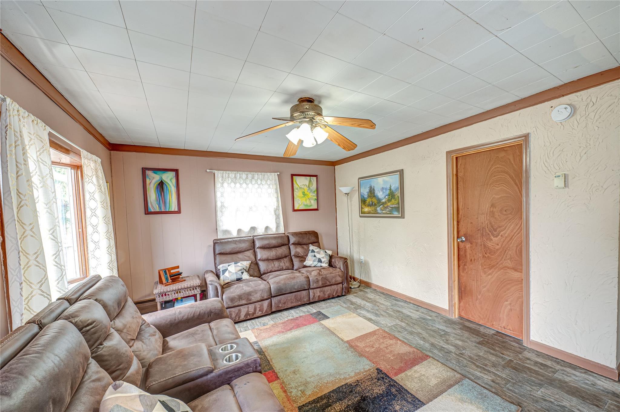 46 Stone Lane, Levittown, New York image 7