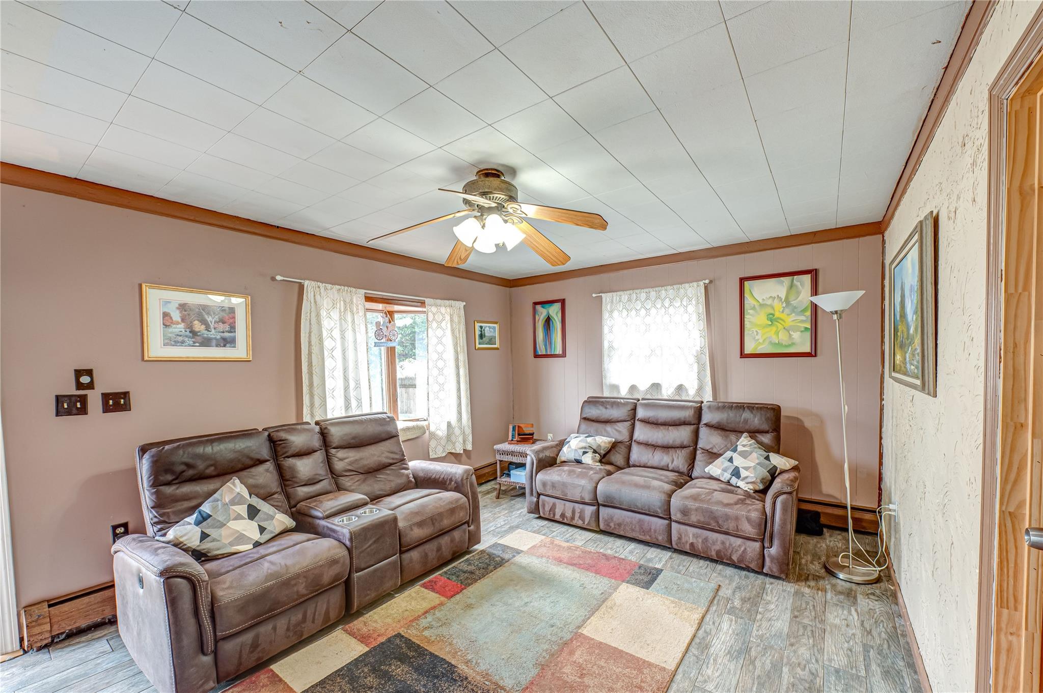 46 Stone Lane, Levittown, New York image 8