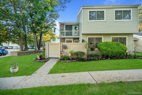 Photo of 204 Springmeadow Drive #B, Holbrook, NY 11741 (MLS # 1058761)