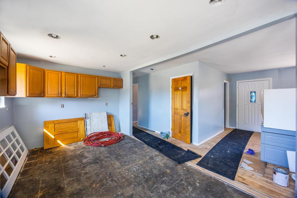 1068 Connetquot Avenue, Central Islip, New York image 14