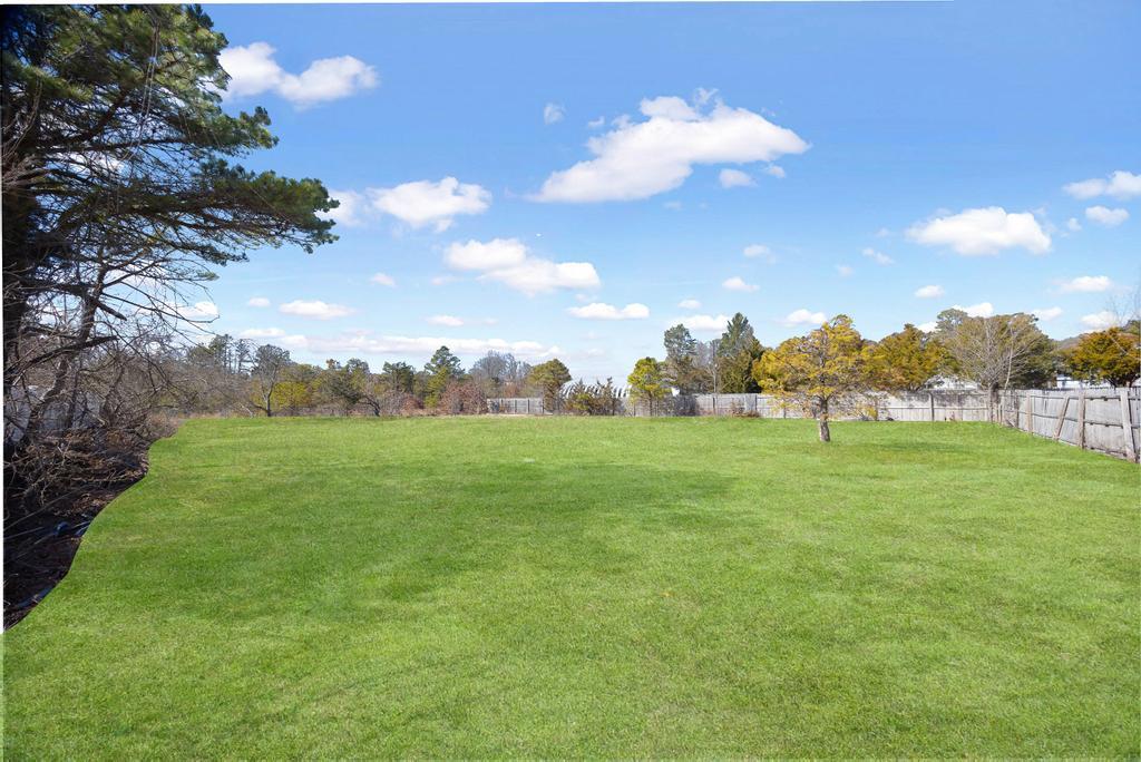 1068 Connetquot Avenue, Central Islip, New York image 5