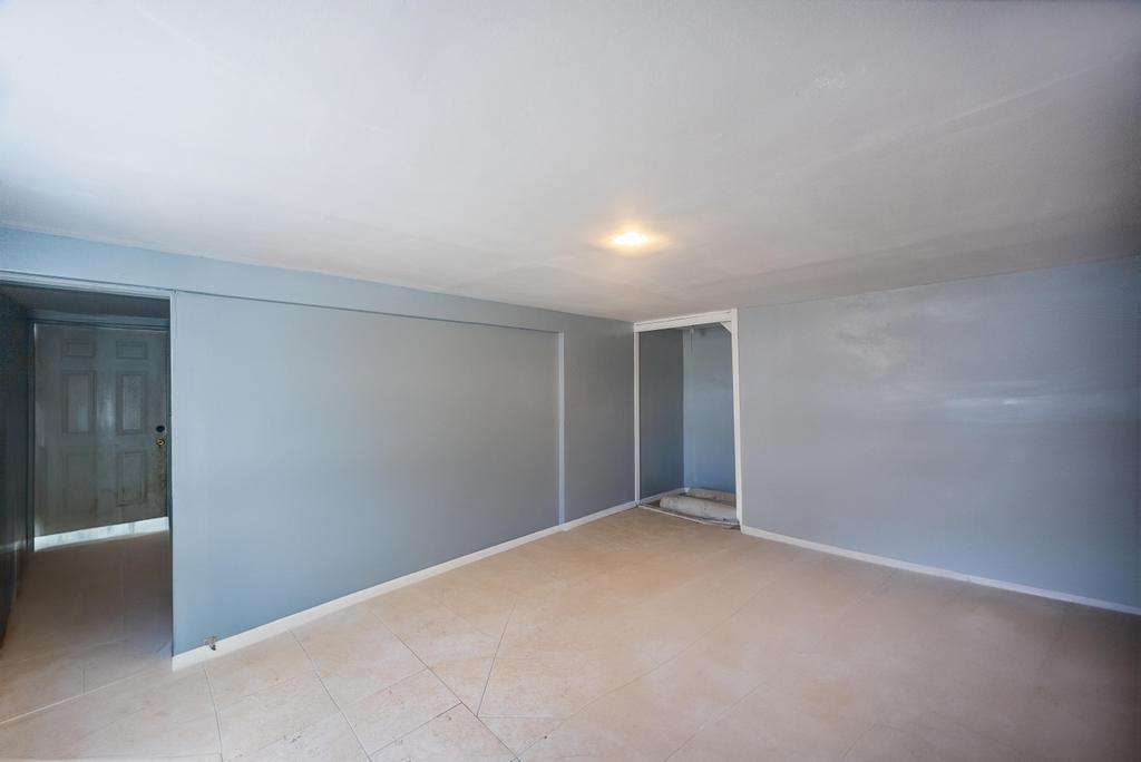 1068 Connetquot Avenue, Central Islip, New York image 25