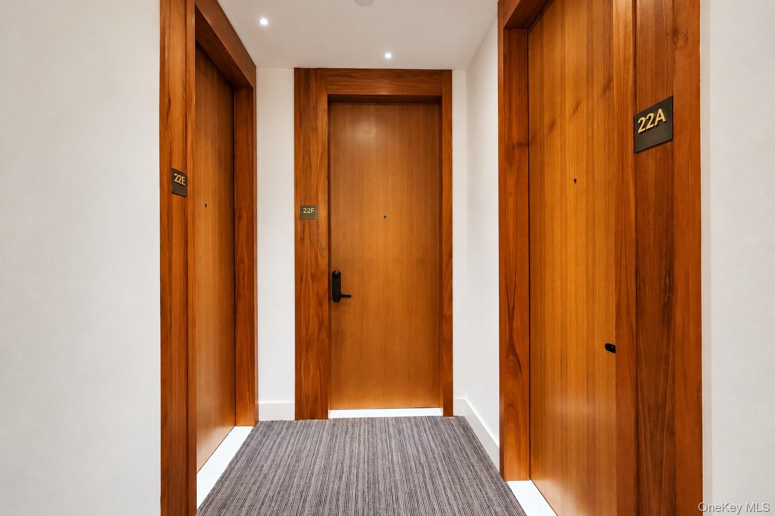 135 E 47th Street 22F