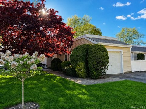 607 Cabot Court Saint James NY 11780