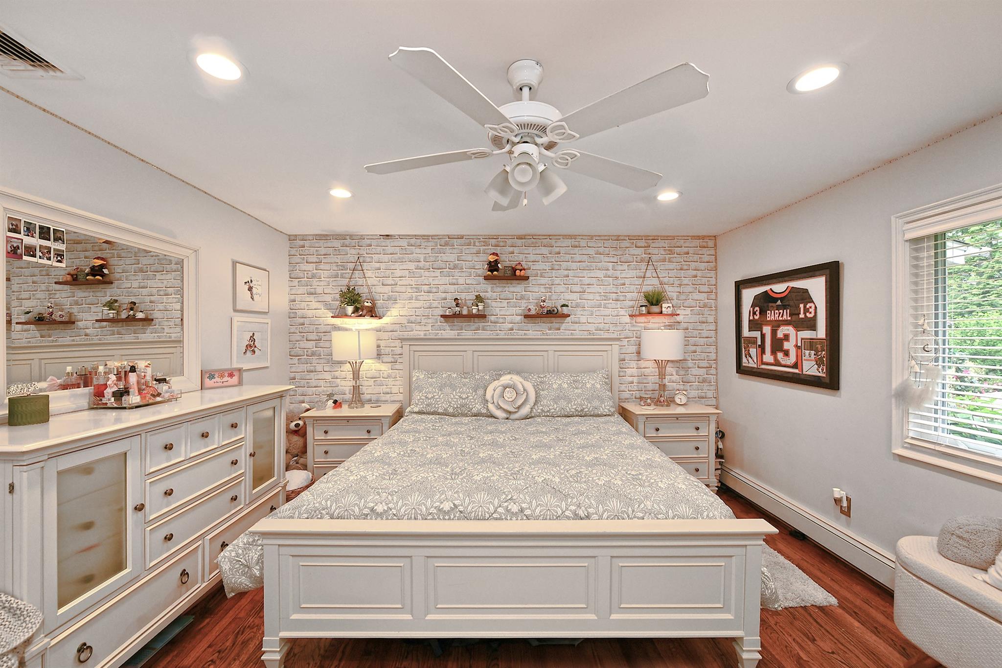 47 Wilmington Drive, Melville, New York image 23