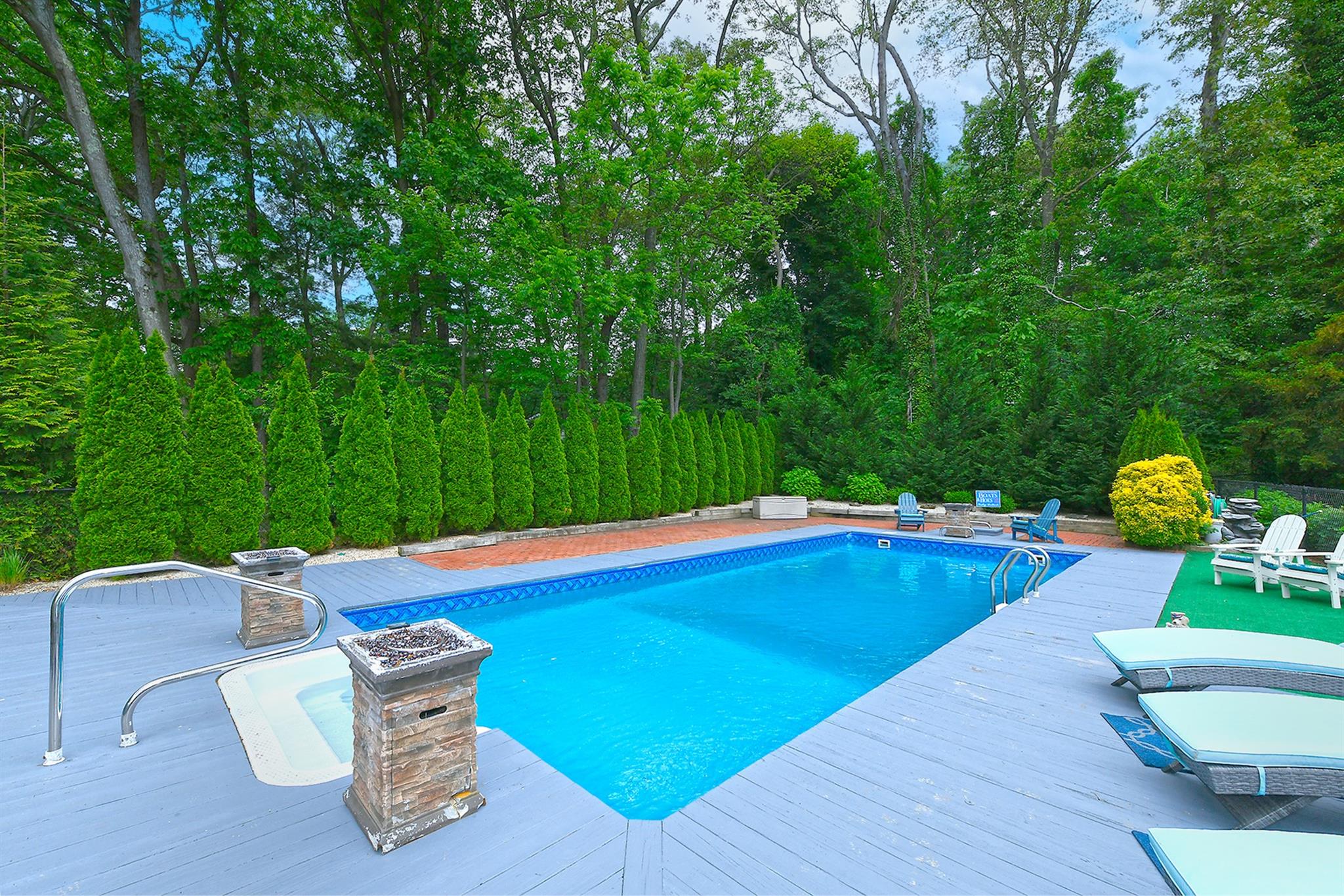 47 Wilmington Drive, Melville, New York image 36
