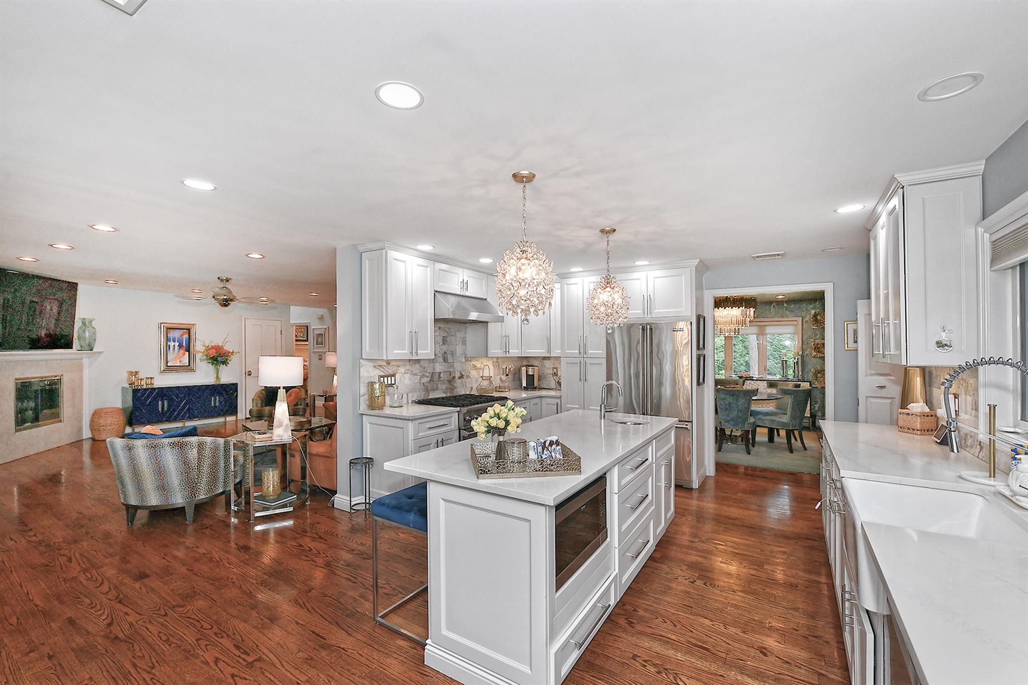 47 Wilmington Drive, Melville, New York image 10
