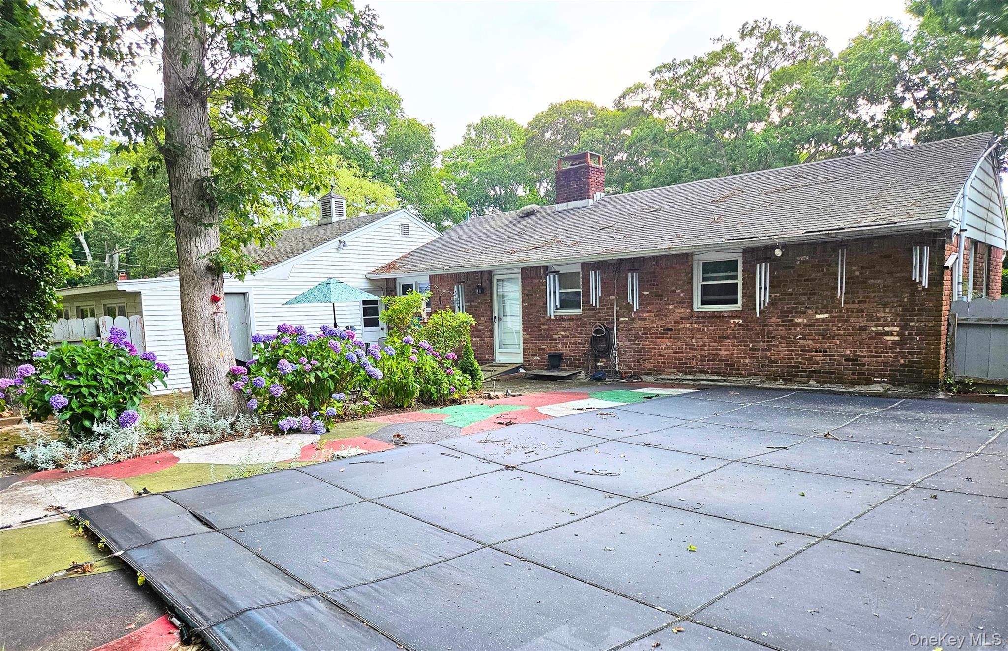 5 Leland Drive
